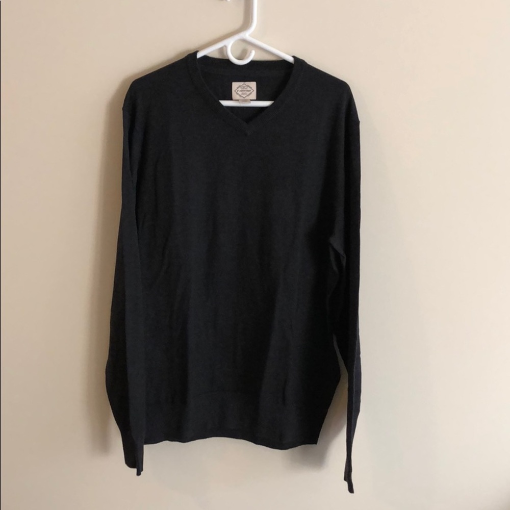 St. John’s Bay size L gray men’s sweater
